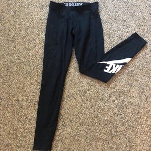 Small black Nike cotton leggings